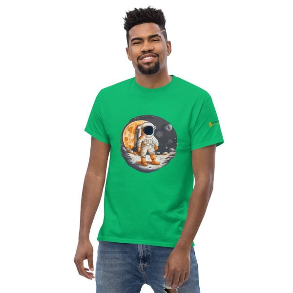 Astronaut Bitcoin Tee - Image 28