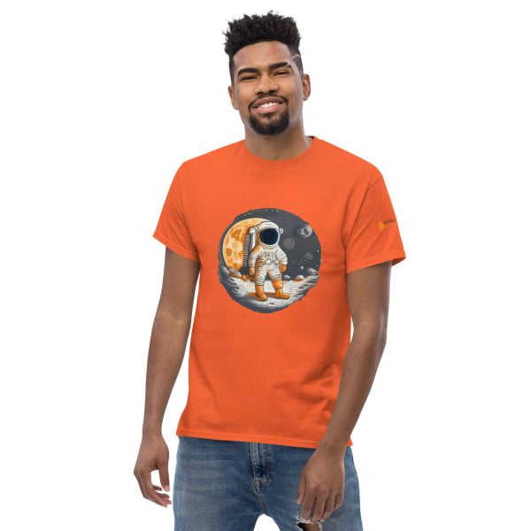 Astronaut Bitcoin Tee - Image 25